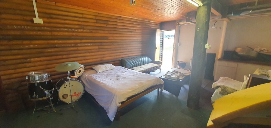 3 Bedroom Property for Sale in Boggomsbaai Western Cape